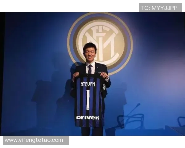 探讨FPX战队在英雄联盟赛季中的角色转换及其带来的成败得失分析实时新闻 探讨FPX战队在英雄联盟赛季中的角色转换及其带来的成败得失分析实时新闻